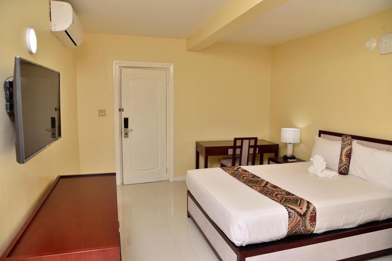 Hotel Grand A View Montego Bay Kültér fotó
