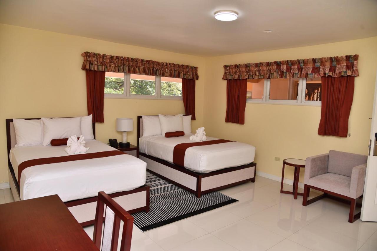 Hotel Grand A View Montego Bay Kültér fotó
