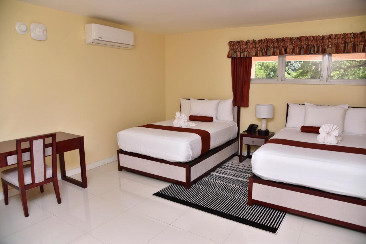 Hotel Grand A View Montego Bay Kültér fotó