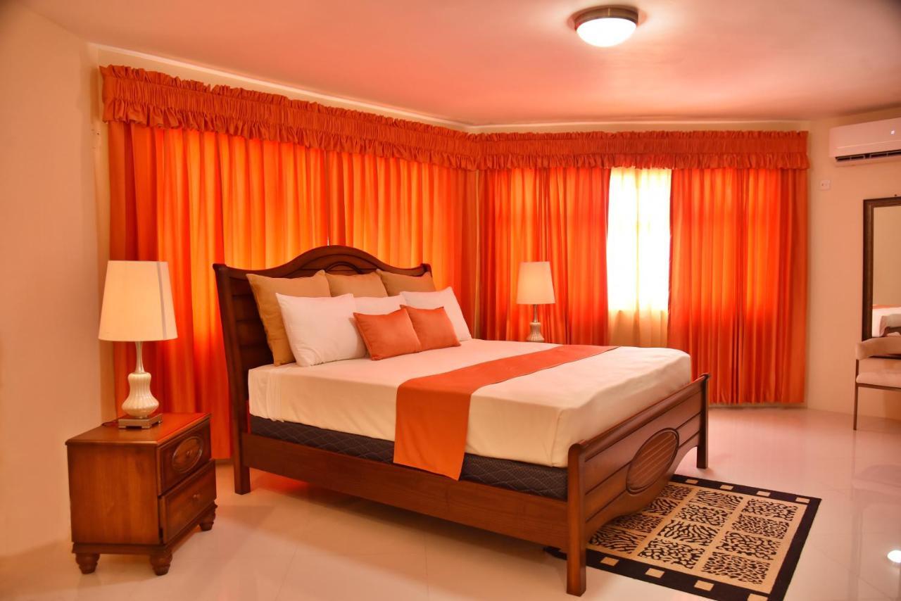 Hotel Grand A View Montego Bay Kültér fotó